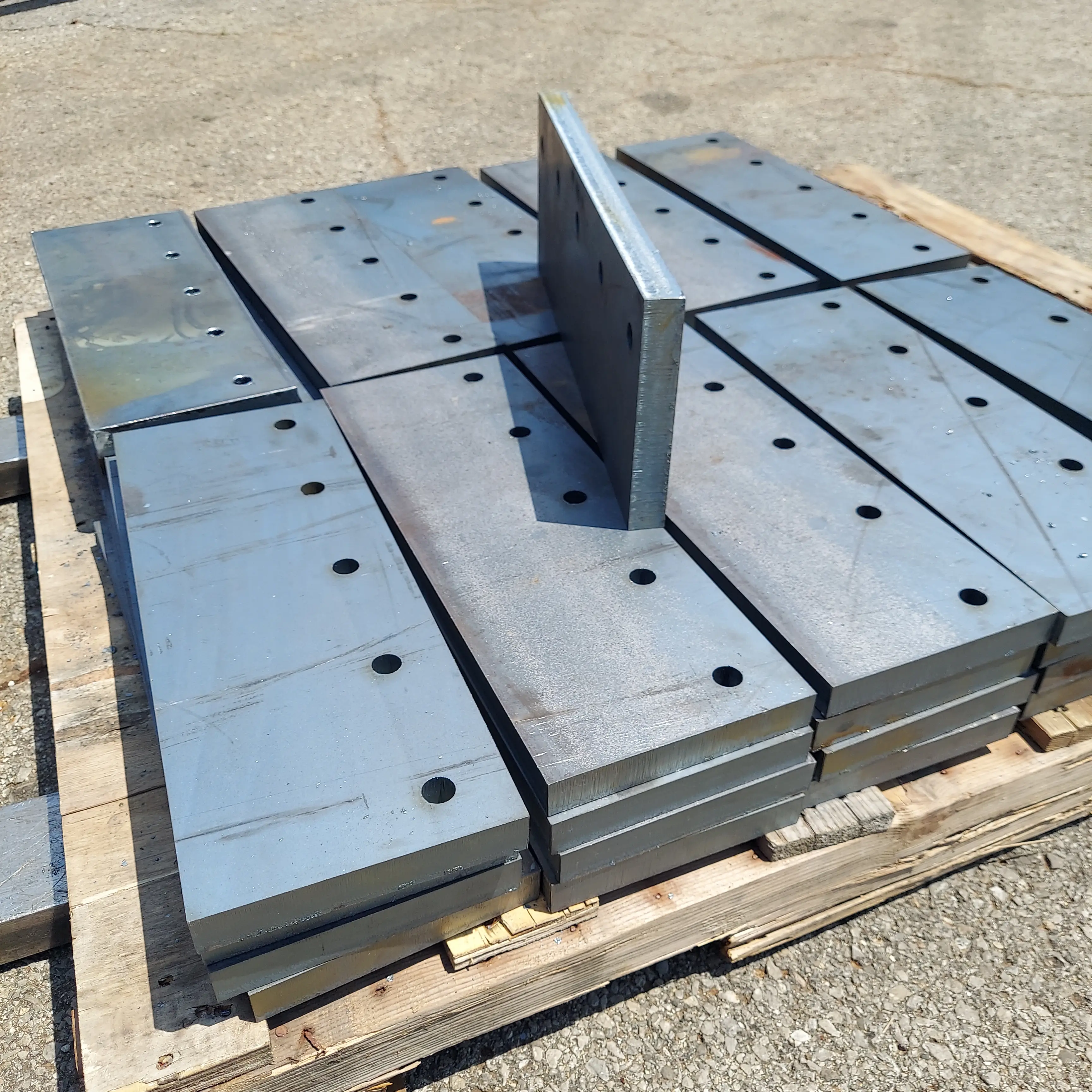 Thick steel plate being laser cut with clean edges